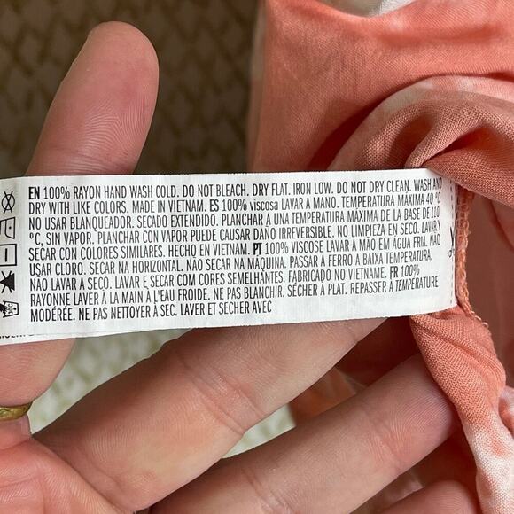 Forever 21 Pink & White Tie Dye Short Sleeve Button Up Collared Blouse Size 2XL - Picture 6 of 7